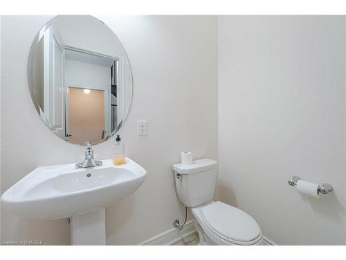 84 Heming Trail, Hamilton, ON - Indoor Photo Showing Bathroom