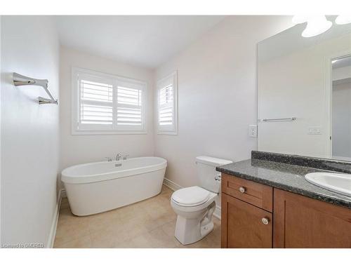 84 Heming Trail, Hamilton, ON - Indoor Photo Showing Bathroom