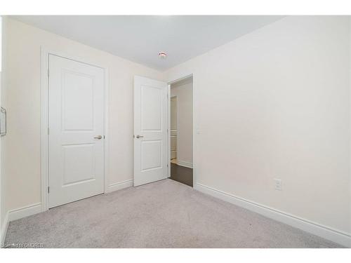 84 Heming Trail, Hamilton, ON - Indoor Photo Showing Other Room