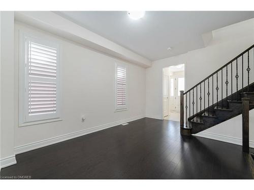 84 Heming Trail, Hamilton, ON - Indoor Photo Showing Other Room