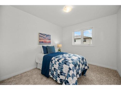 48-4552 Portage Road, Niagara Falls, ON - Indoor Photo Showing Bedroom