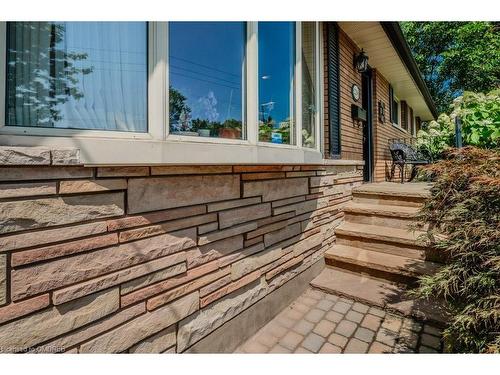 2299 Fassel Avenue, Burlington, ON - 