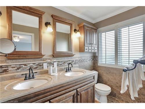 4223 Cole Crescent, Burlington, ON - Indoor Photo Showing Bathroom