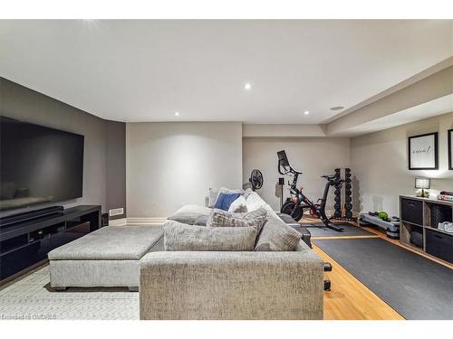 2378 Marine Drive, Oakville, ON - Indoor