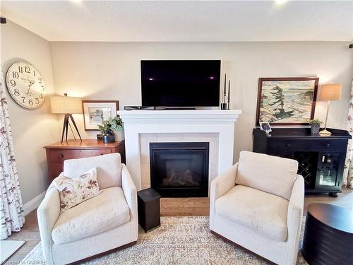 41 Waterloo Street, Elora, ON - Indoor Photo Showing Living Room With Fireplace