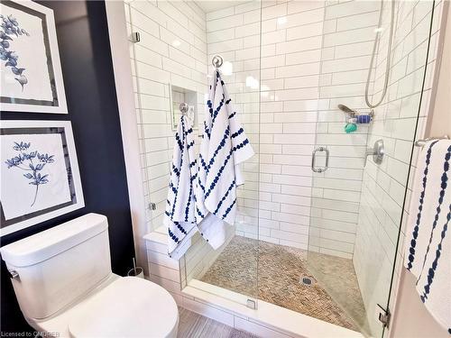 41 Waterloo Street, Elora, ON - Indoor Photo Showing Bathroom