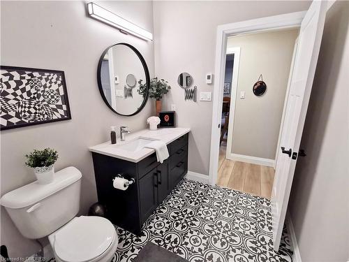 41 Waterloo Street, Elora, ON - Indoor Photo Showing Bathroom