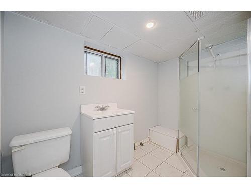 152 West 19Th Street, Hamilton, ON - Indoor Photo Showing Bathroom