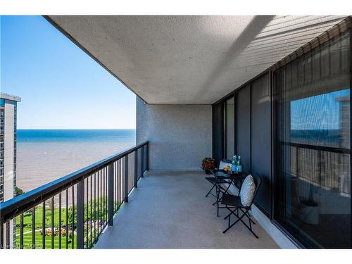 2002-2180 Marine Drive, Oakville, ON - Outdoor With Balcony With Exterior