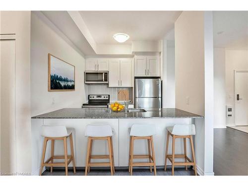 103-2393 Bronte Road Road, Oakville, ON - Indoor Photo Showing Kitchen With Stainless Steel Kitchen With Upgraded Kitchen