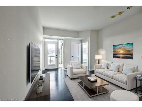 103-2393 Bronte Road Road, Oakville, ON - Indoor Photo Showing Living Room