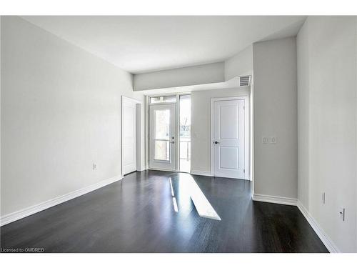 103-2393 Bronte Road Road, Oakville, ON - Indoor Photo Showing Other Room