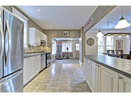 151 Cavell Avenue, Hamilton, ON - Indoor Photo Showing Kitchen