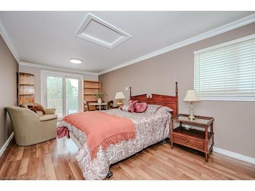 367 Yale Crescent, Oakville, ON - Indoor Photo Showing Bedroom