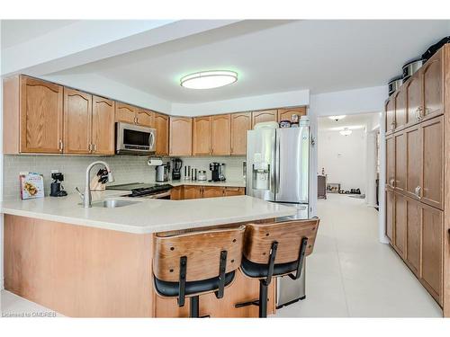 13 Legend Lane, Brampton, ON - Indoor Photo Showing Kitchen