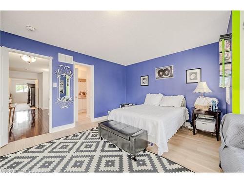 13 Legend Lane, Brampton, ON - Indoor Photo Showing Bedroom