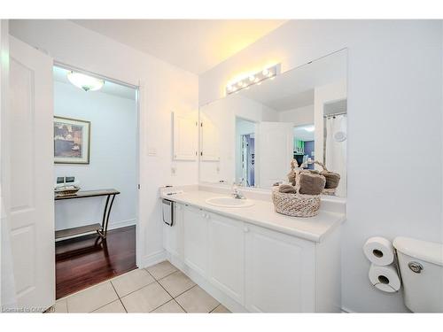 13 Legend Lane, Brampton, ON - Indoor Photo Showing Bathroom