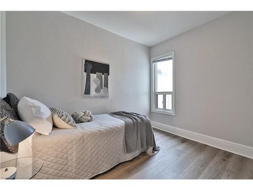 140 West Lodge Avenue, Toronto, ON - Indoor Photo Showing Bedroom