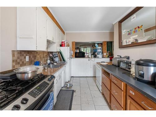 1171 Albert Road, Windsor, ON - Indoor Photo Showing Kitchen