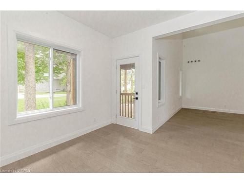 1-242 Mount Pleasant Street, Brantford, ON - Indoor Photo Showing Other Room