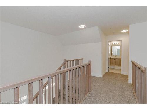 1-242 Mount Pleasant Street, Brantford, ON - Indoor Photo Showing Other Room