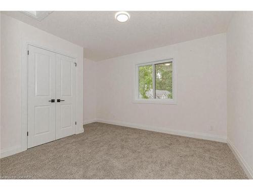 1-242 Mount Pleasant Street, Brantford, ON - Indoor Photo Showing Other Room