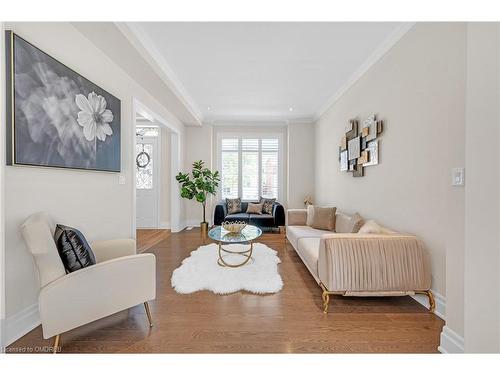 3298 Rattlesnake Path, Oakville, ON - Indoor Photo Showing Living Room