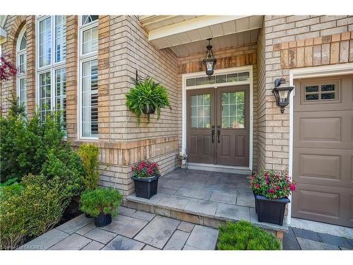 2284 Foxhole Circle, Oakville, ON - Outdoor