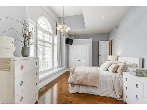 168 Diiorio Circle, Ancaster, ON - Indoor Photo Showing Bedroom