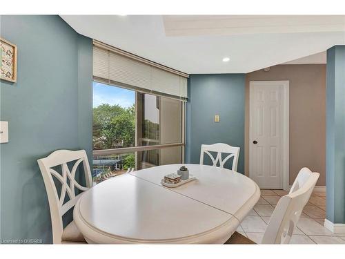 503-1201 North Shore Boulevard, Burlington, ON - Indoor Photo Showing Dining Room