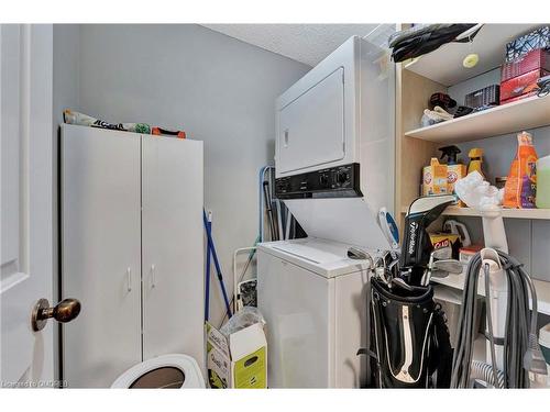 503-1201 North Shore Boulevard, Burlington, ON - Indoor Photo Showing Laundry Room