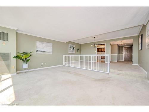 1705-2180 Marine Drive, Oakville, ON - Indoor Photo Showing Other Room