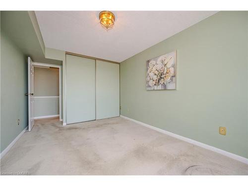 1705-2180 Marine Drive, Oakville, ON - Indoor Photo Showing Other Room