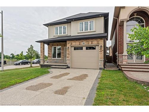 141 Chartwell Circle Circle, Hamilton, ON - Outdoor With Facade