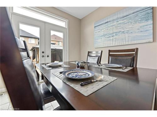 141 Chartwell Circle Circle, Hamilton, ON - Indoor Photo Showing Dining Room