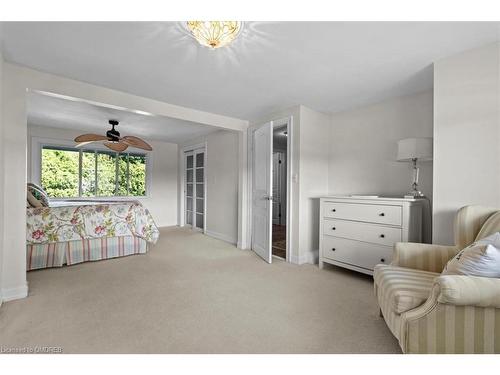 14 Lynnwood Avenue, Grimsby, ON - Indoor Photo Showing Bedroom