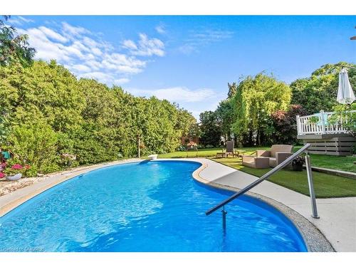 14 Lynnwood Avenue, Grimsby, ON - Outdoor With In Ground Pool With Backyard