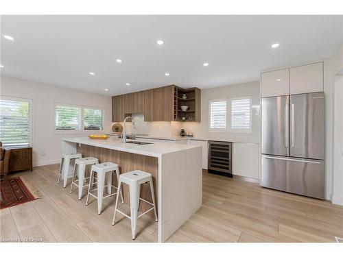 596 Thornwood Avenue, Burlington, ON - Indoor Photo Showing Kitchen With Upgraded Kitchen