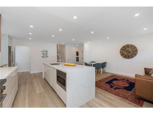 596 Thornwood Avenue, Burlington, ON - Indoor Photo Showing Kitchen