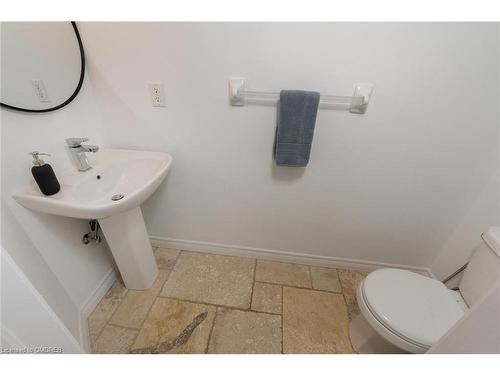 596 Thornwood Avenue, Burlington, ON - Indoor Photo Showing Bathroom