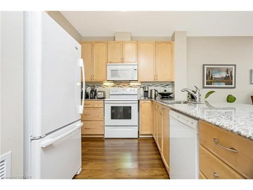 212-383 Main Street E, Milton, ON - Indoor Photo Showing Kitchen