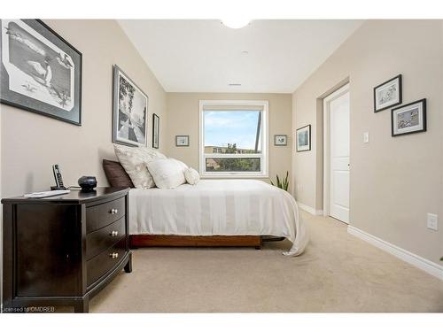 212-383 Main Street E, Milton, ON - Indoor Photo Showing Bedroom