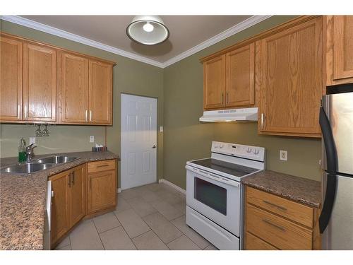 870 Queens Avenue, London, ON - Indoor Photo Showing Kitchen With Double Sink