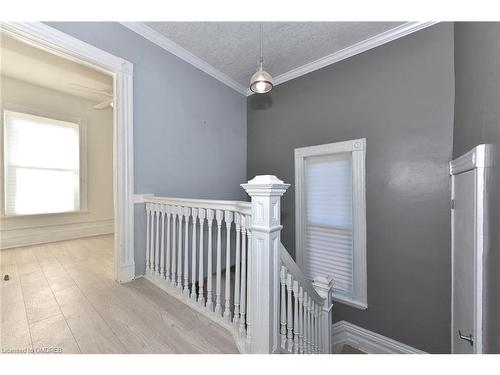 870 Queens Avenue, London, ON - Indoor Photo Showing Other Room