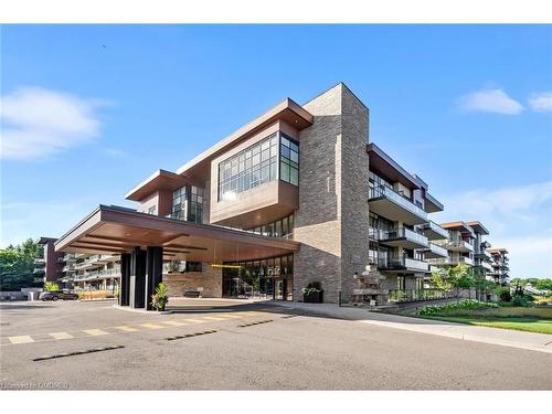 404-1575 Lakeshore Road W, Mississauga, ON - Outdoor With Balcony