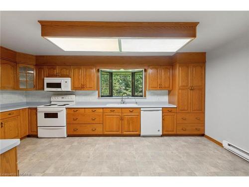 530 Concession 2 Road, Port Colborne, ON - Indoor Photo Showing Kitchen