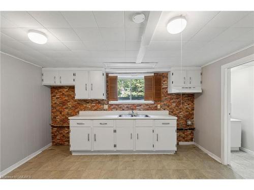 530 Concession 2 Road, Port Colborne, ON - Indoor Photo Showing Kitchen With Double Sink