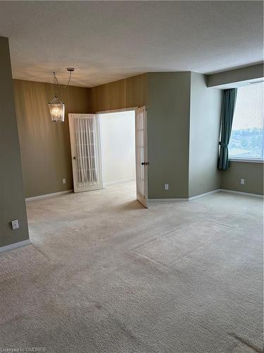 805-200 Limeridge Road W, Hamilton, ON - Indoor Photo Showing Other Room