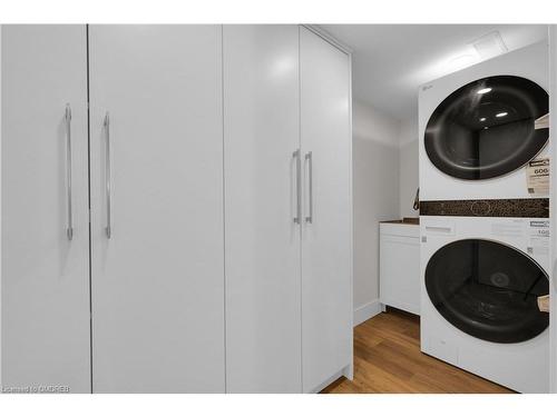 4058 Spruce Avenue, Burlington, ON - Indoor Photo Showing Laundry Room