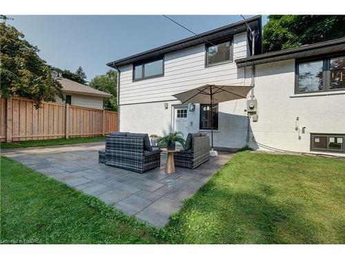 4058 Spruce Avenue, Burlington, ON - Outdoor